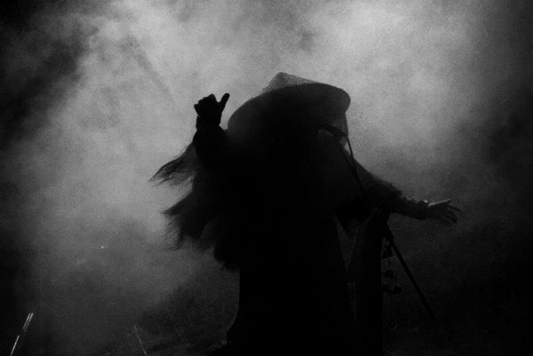 Китайското блек метъл трио Zuriaake подписа с лейбъла Season of Mist