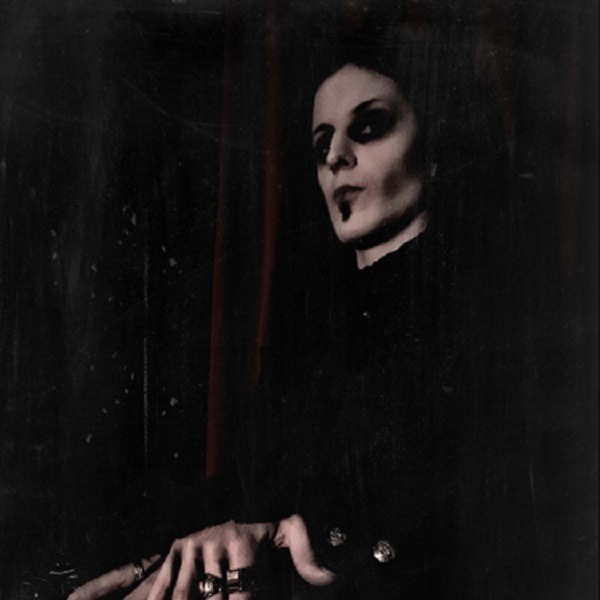 DER TRAUERSCHWAN представя сингъла “Sanguinare Vampiris”
