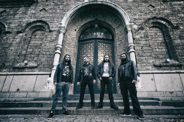 Стрийм: Gods of Ancient : Historia Mali Et Lucis