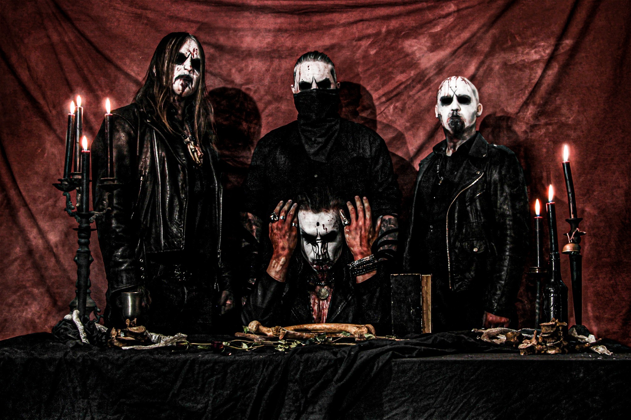 CURSE UPON A PRAYER представят сингъла “A Heav’n Of Hell”
