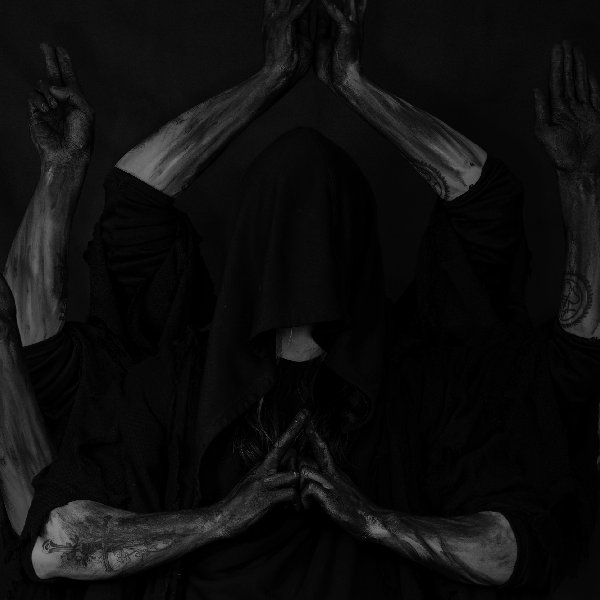 UTHULLUN unveils “The Barbed Thread of Madness”, a new ritual of nightmarish visions