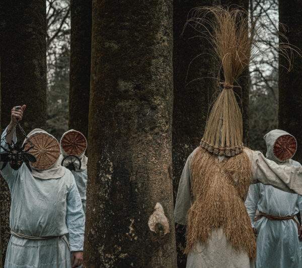 VÍGLJÓS announce their second full-length offering