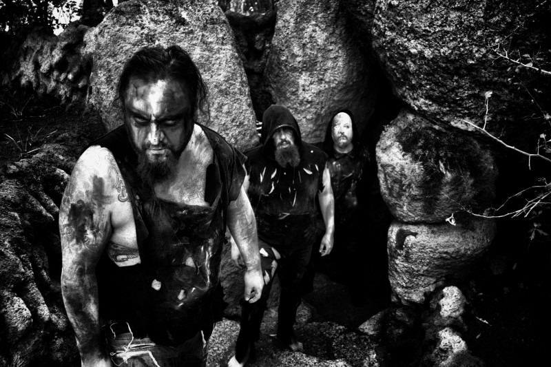 Throne of Evil reveal their latest offering, “La noche más oscura”