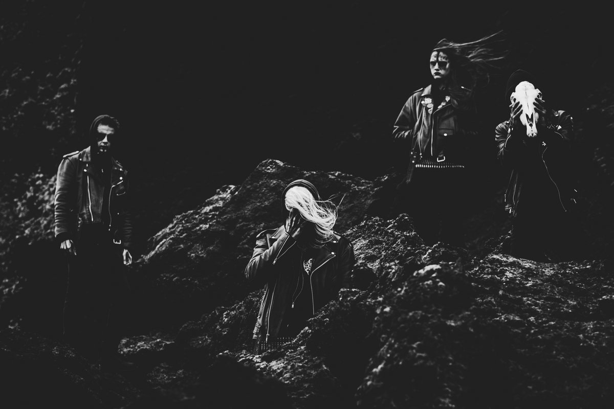 FORSMÁN unleash their debut full-length offering, “Brenndar Rústir & Fuðrandi Fjörur”